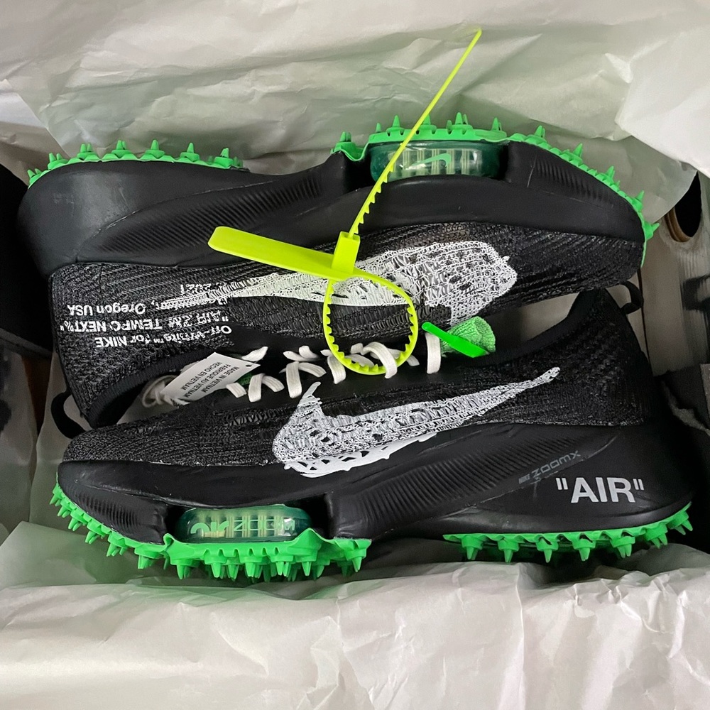 Off White x Nike air zoom tempo Next% in ‘Black’